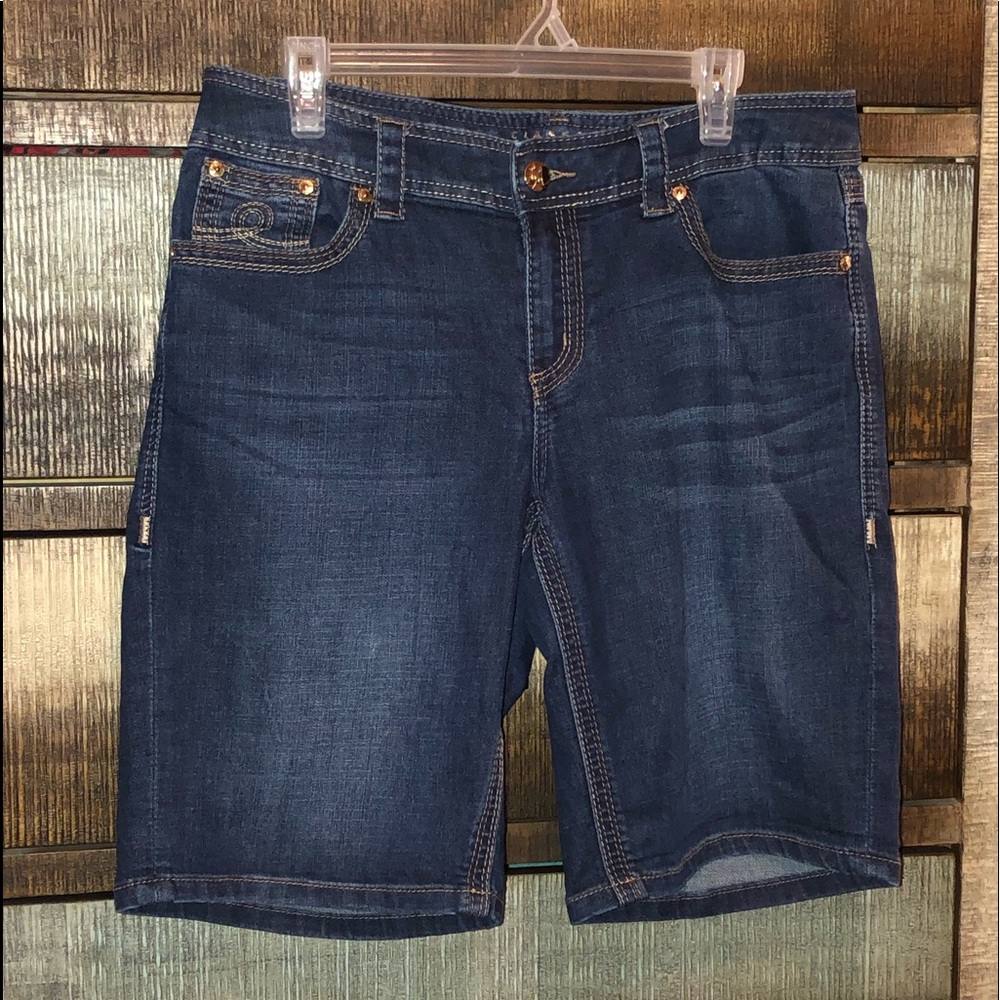 Melissa McCarthy seven shorts. Size 14